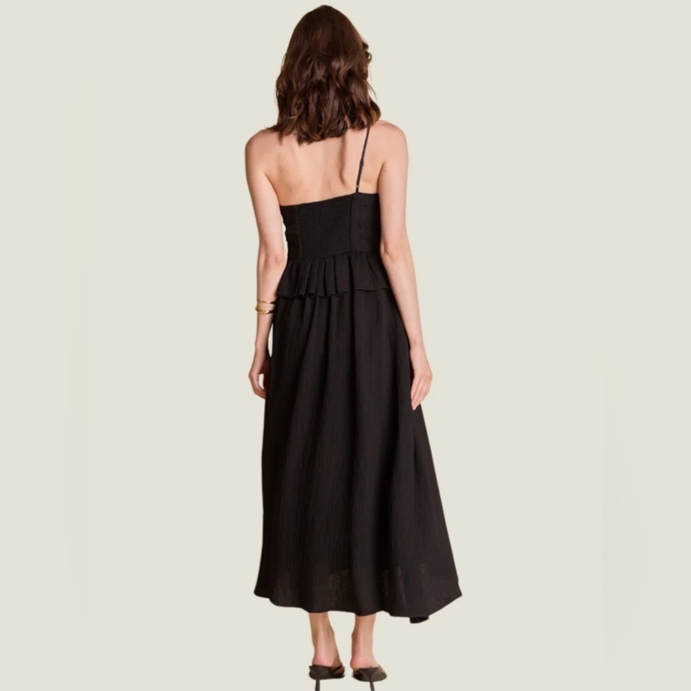 Women's Clothing (A23) - Picture 4 of 9